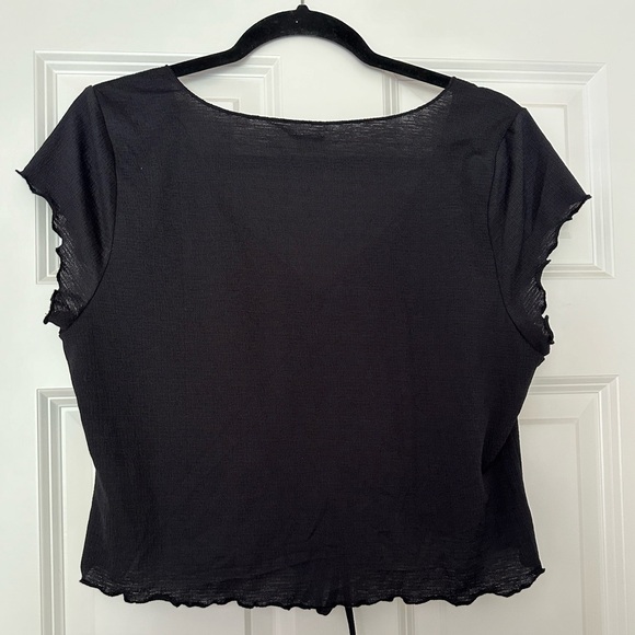Abound Cropped Front-Tied Shirt - Size XL - Picture 2 of 3